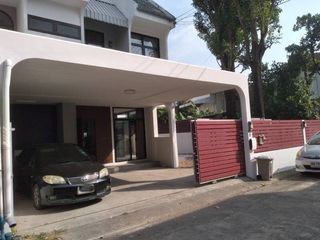 ให้เช่า 3 ห้องนอน บ้านเดี่ยว ใน วัฒนา, กรุงเทพฯ