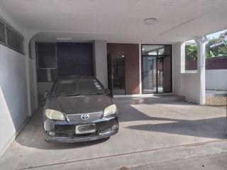 ให้เช่า 3 ห้องนอน บ้านเดี่ยว ใน วัฒนา, กรุงเทพฯ