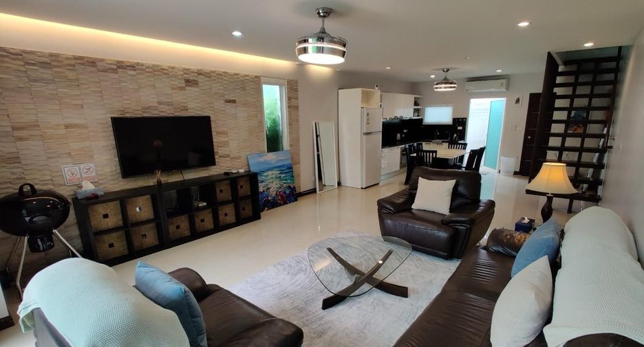 For sale 3 ベッドルーム townhouse in Kathu, Phuket