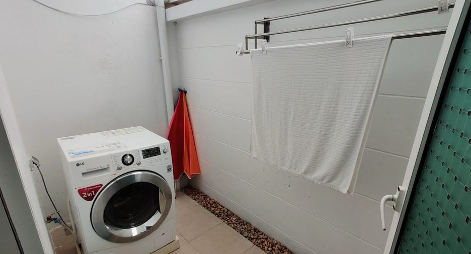For sale 3 ベッドルーム townhouse in Kathu, Phuket
