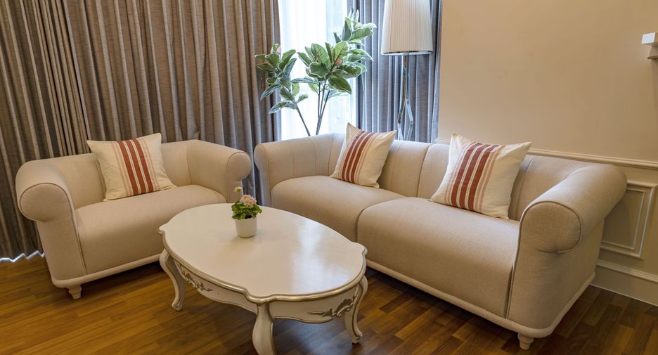 For rent 2 bedrooms condo in Khlong Toei, Bangkok
