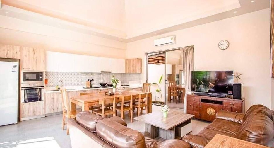 For rent 4 bedrooms villa in Thalang, Phuket