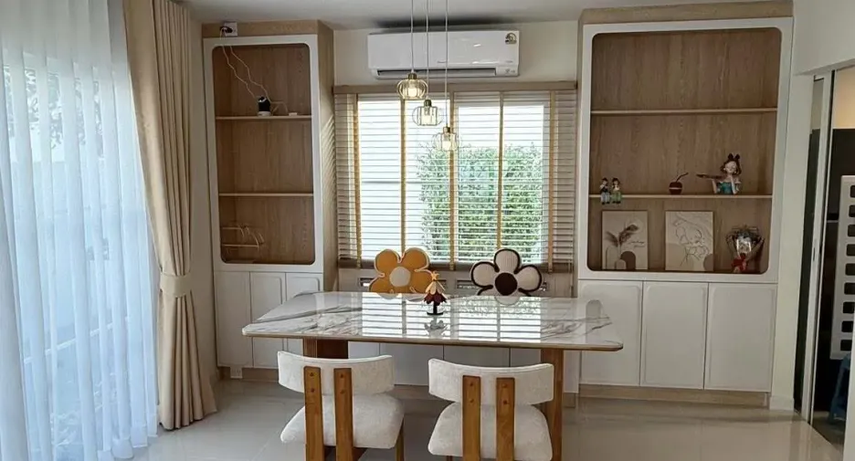 出租 4 卧室 独立屋 在 Bang Phli, Samut Prakan