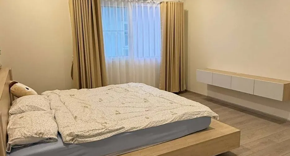 出租 4 卧室 独立屋 在 Bang Phli, Samut Prakan