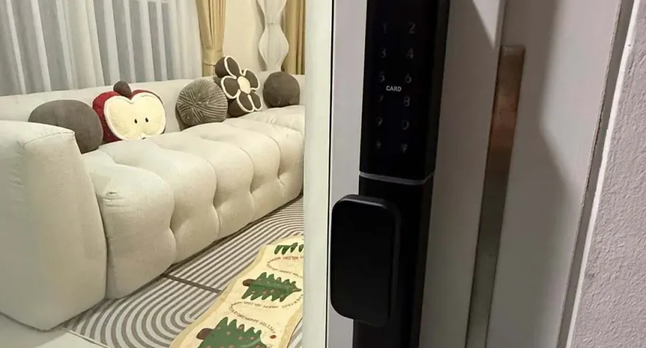 出租 4 卧室 独立屋 在 Bang Phli, Samut Prakan