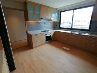 ให้เช่า 3 ห้องนอน คอนโด ใน วัฒนา, กรุงเทพฯ