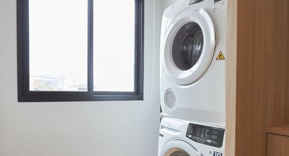 For rent 3 bedrooms condo in Watthana, Bangkok