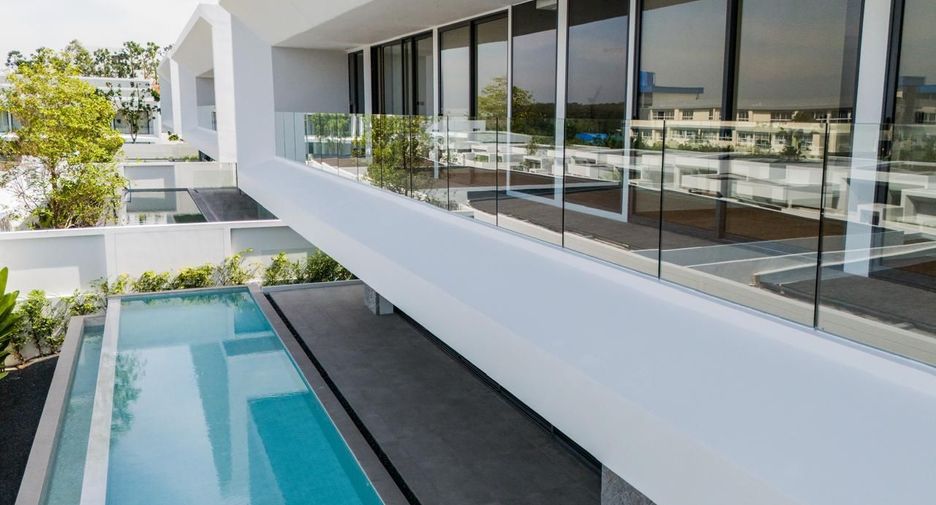 For sale 5 bedrooms villa in Thalang, Phuket