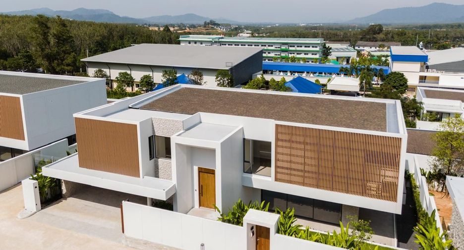 For sale 5 bedrooms villa in Thalang, Phuket