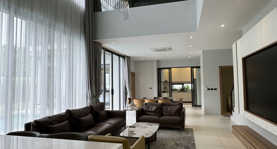 For rent 6 bedrooms villa in Mueang Phuket, Phuket
