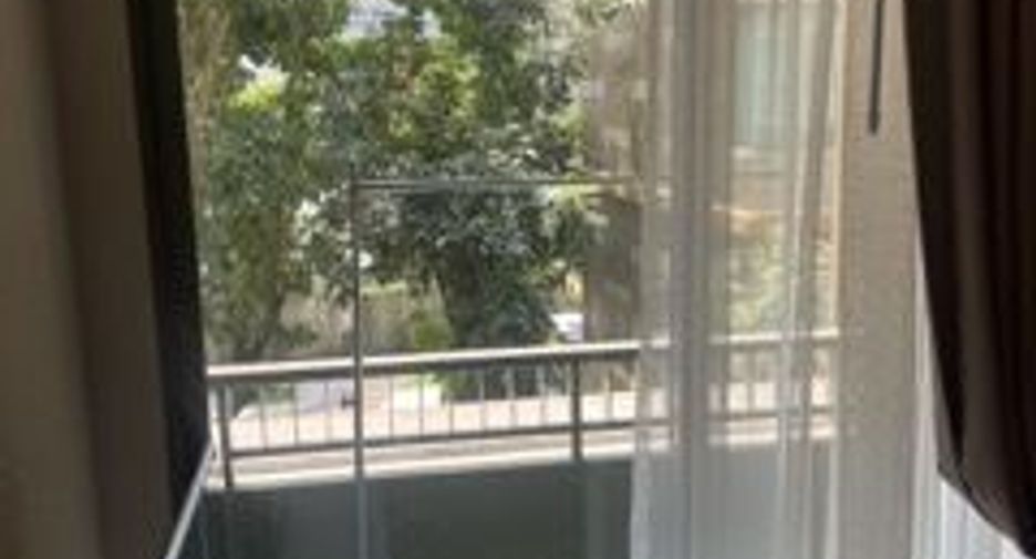 Wohnung zur Miete mit 1 Zimmer in Huai Khwang, Bangkok