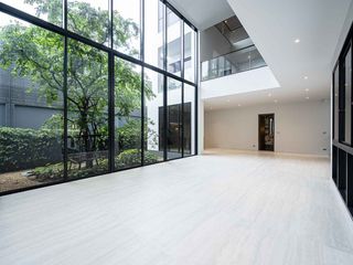 Casa en venta de 5 habitaciones en Bang Kapi, Bangkok