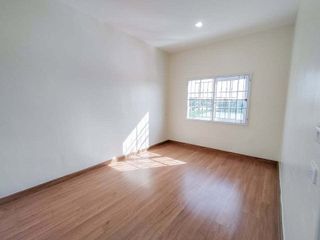 Reihenhaus zum Kauf mit 4 Zimmer in Mueang Samut Prakan, Samut Prakan