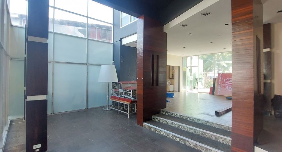 For rent retail Space in Mueang Phuket, Phuket