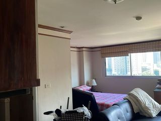 For sale studio condo in Watthana, Bangkok