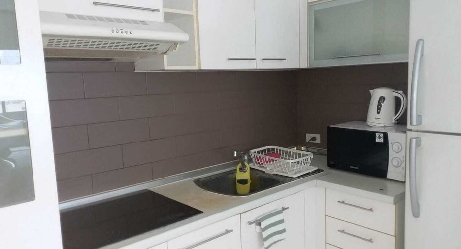 For rent 1 bed condo in Watthana, Bangkok