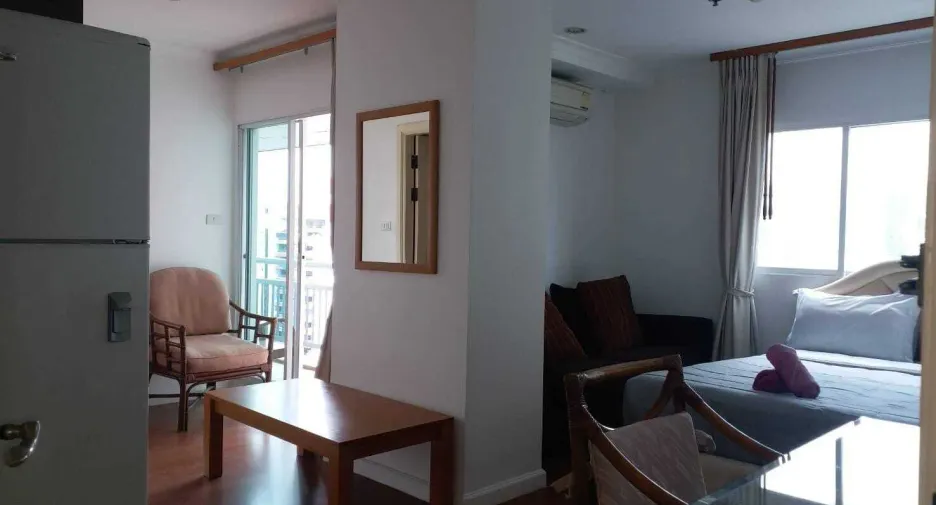 For rent 1 bed condo in Watthana, Bangkok