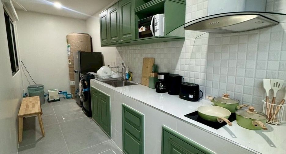 For rent 2 bedrooms townhouse in Thalang, Phuket
