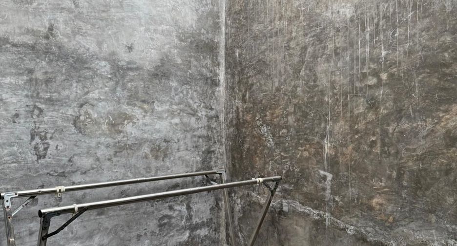 For rent 3 bedrooms townhouse in Suan Luang, Bangkok