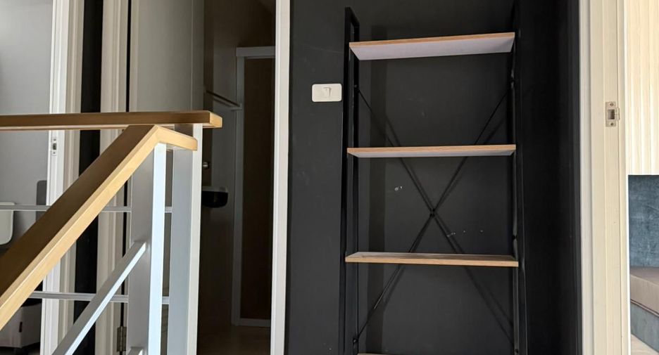 For rent 3 bedrooms townhouse in Suan Luang, Bangkok