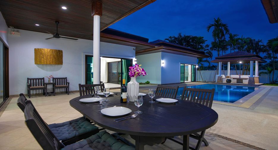 For sale 3 bedrooms villa in Mueang Phuket, Phuket