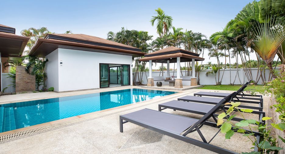 For sale 3 bedrooms villa in Mueang Phuket, Phuket