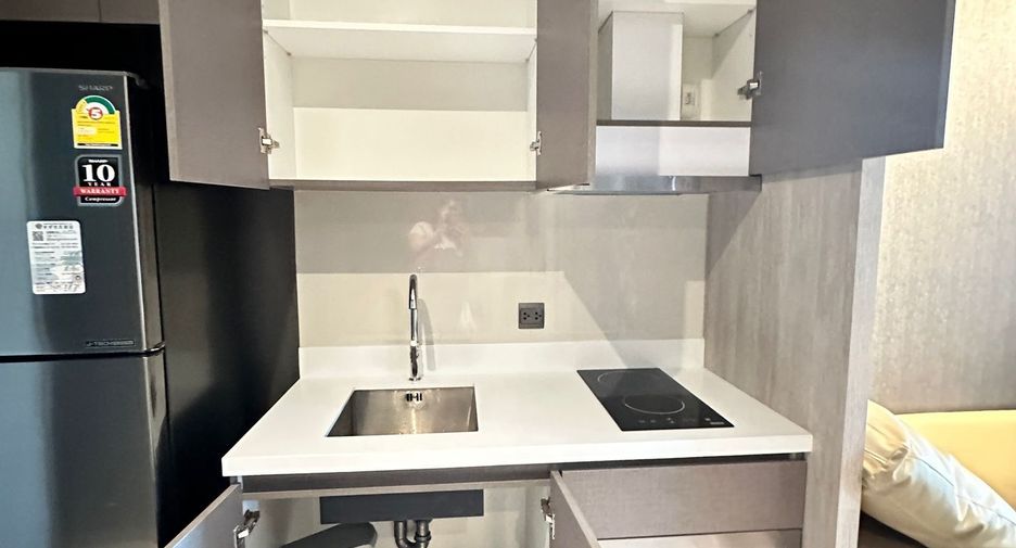 For rent studio condo in Watthana, Bangkok