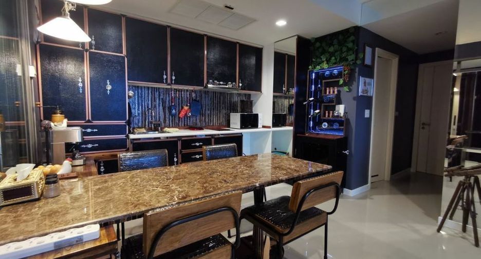 For sale and for rent 2 bedrooms condo in Yan Nawa, Bangkok