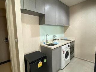 À louer studio condo à Khlong Toei, Bangkok