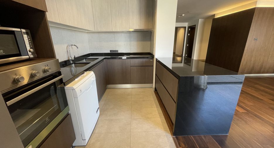 Apartment zur Miete mit 4 Zimmer in Khlong Toei, Bangkok
