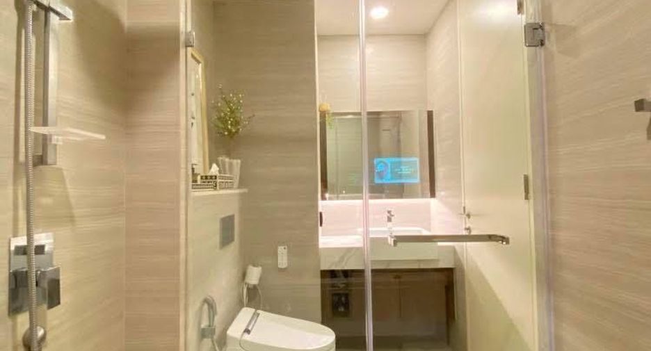 For rent 2 bedrooms condo in Watthana, Bangkok