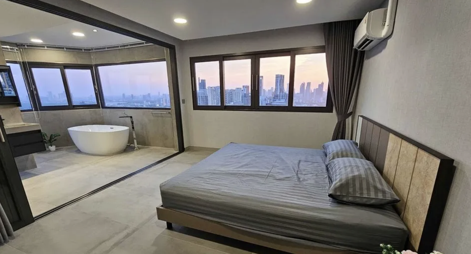 For sale and for rent 3 bedrooms condo in Khlong Toei, Bangkok