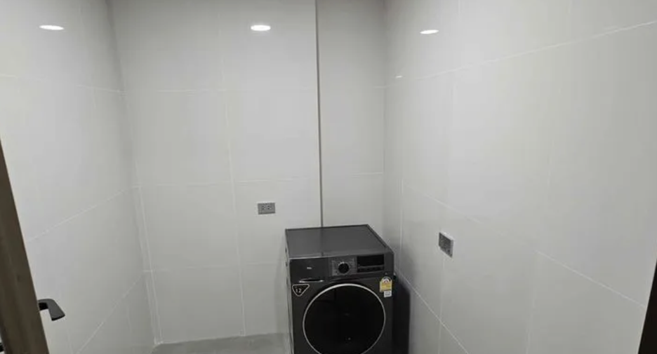 For sale and for rent 3 bedrooms condo in Khlong Toei, Bangkok