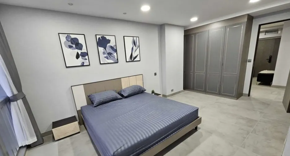 For sale and for rent 3 bedrooms condo in Khlong Toei, Bangkok