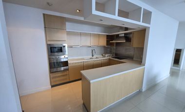 À louer 3 chambres condo à Pathum Wan, Bangkok