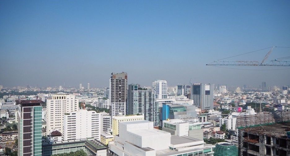 Condo en alquiler de 3 habitaciones en Ratchathewi, Bangkok