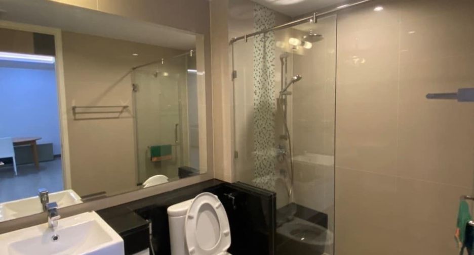 Condo en alquiler de 3 habitaciones en Ratchathewi, Bangkok