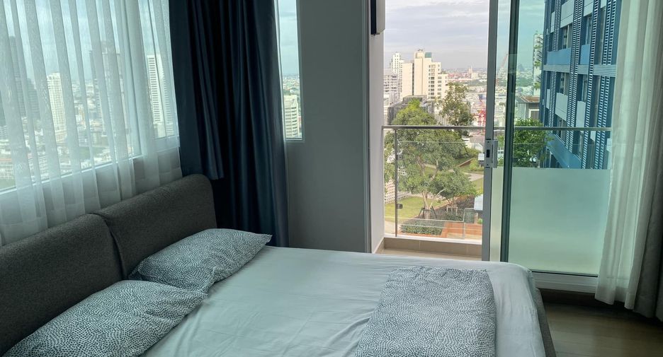 Condo en alquiler de 3 habitaciones en Ratchathewi, Bangkok