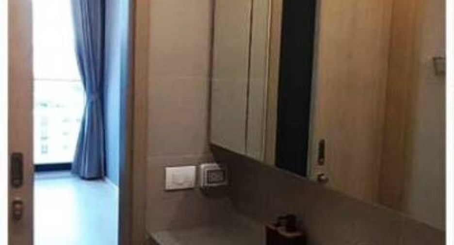 À louer 2 chambres condo à Pathum Wan, Bangkok