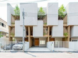 For sale and for rent 2 bedrooms townhouse in Wang Thonglang, Bangkok