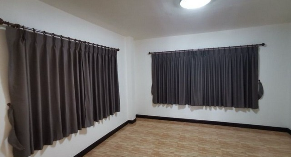 Reihenhaus zur Miete mit 3 Zimmer in Khan Na Yao, Bangkok