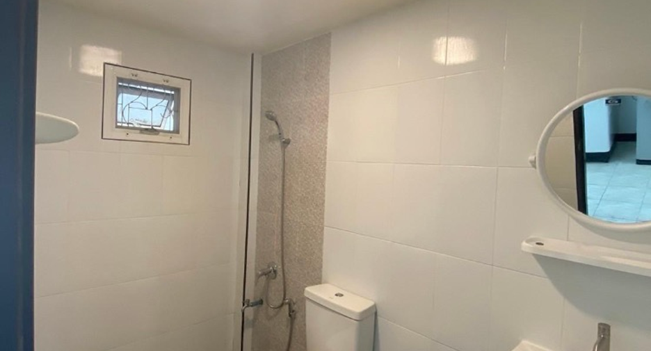 Reihenhaus zur Miete mit 3 Zimmer in Khan Na Yao, Bangkok