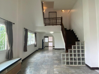 For rent 3 bedrooms townhouse in Khan Na Yao, Bangkok
