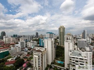 Wohnung zur Miete mit 4 Zimmer in Khlong Toei, Bangkok