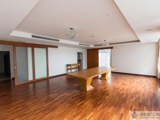 Wohnung zur Miete mit 4 Zimmer in Khlong Toei, Bangkok