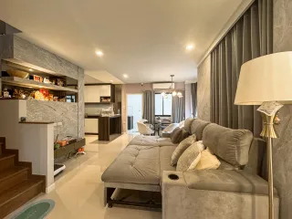 Haus zum Kauf mit 4 Zimmer in Bang Khun Thian, Bangkok