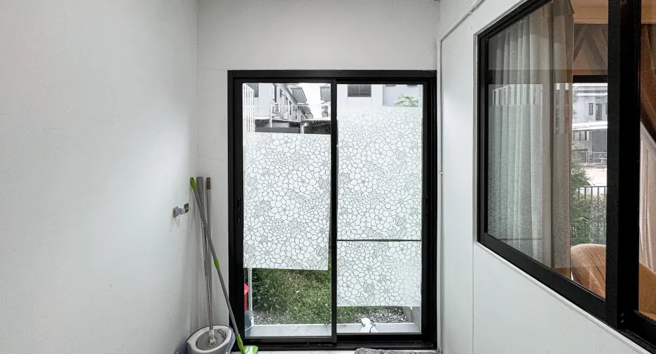 Haus zum Kauf mit 4 Zimmer in Bang Khun Thian, Bangkok