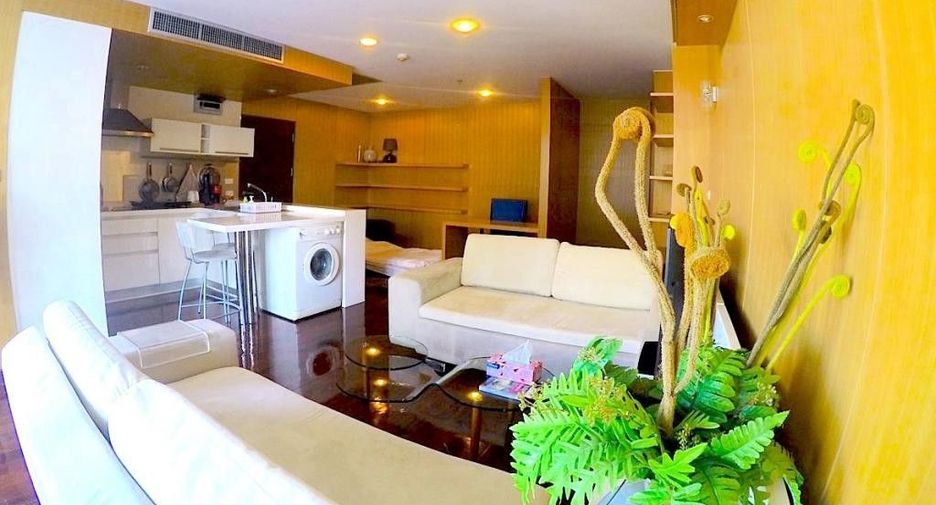 For sale 1 bed condo in Pathum Wan, Bangkok