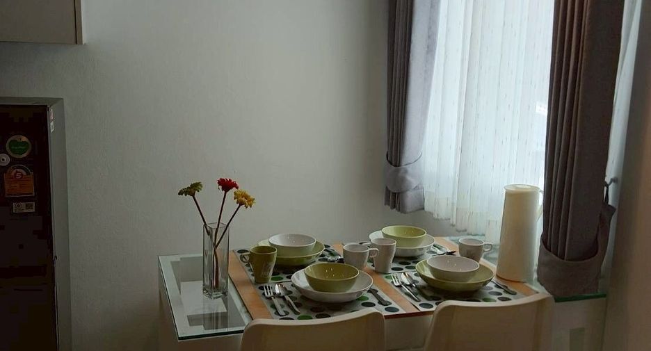 For rent 2 bedrooms condo in Sathon, Bangkok