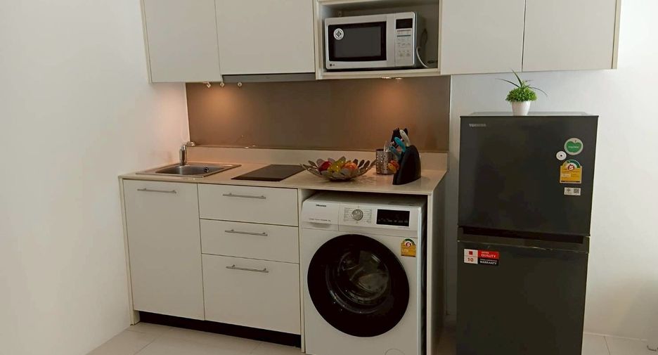 For rent 2 bedrooms condo in Sathon, Bangkok